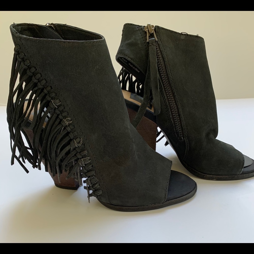 Dolce Vita Noralee Fringe open toe bootie sz 6